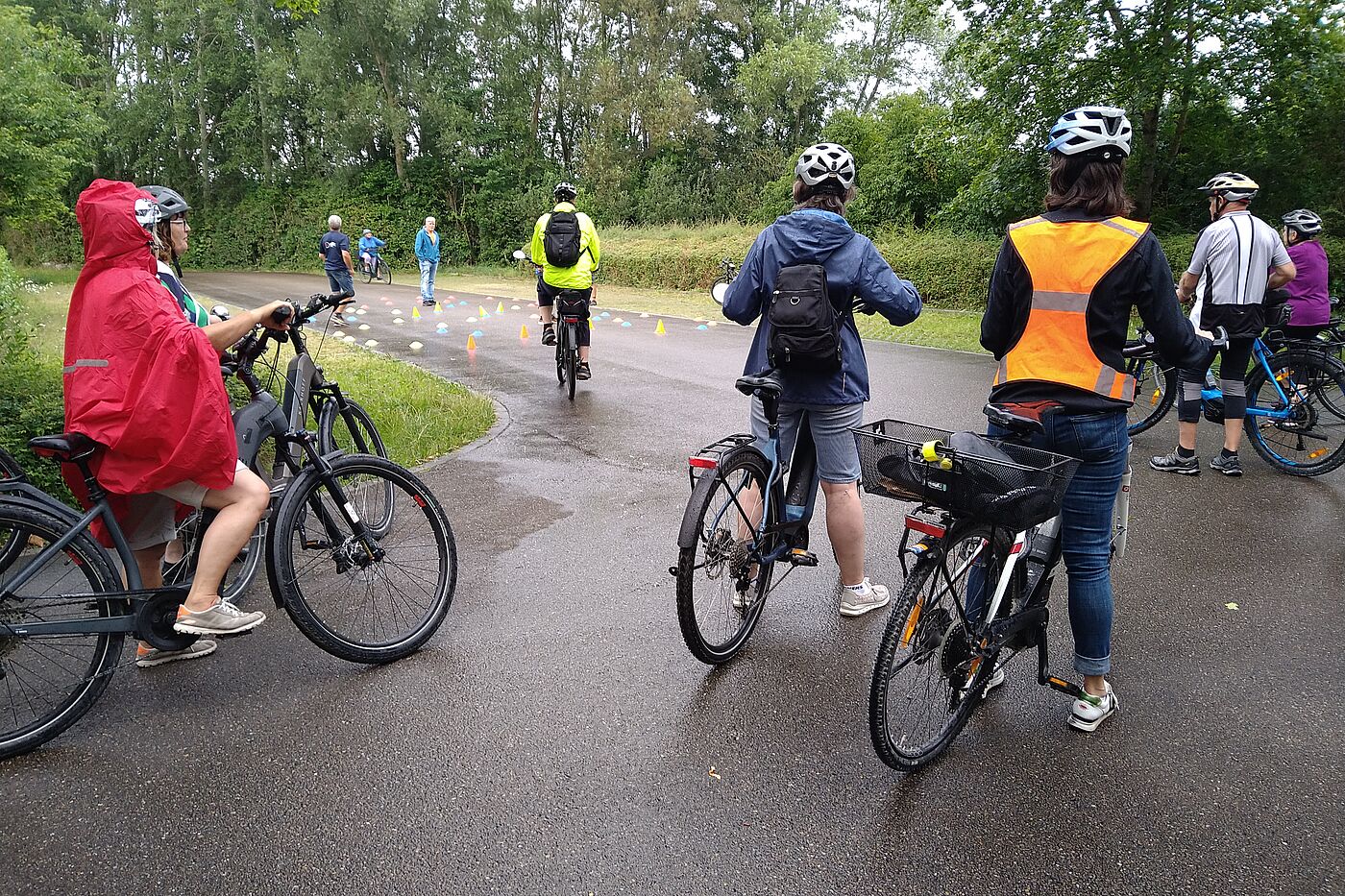 Regennasse Fahrbahn